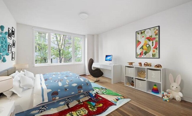 151 W 21st St Unit 5B
