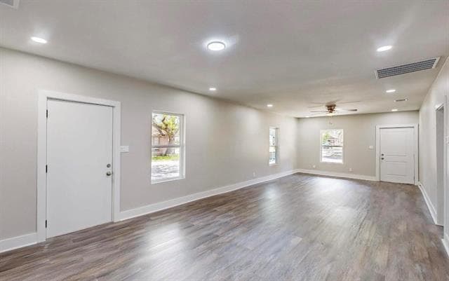 Photo - 1500 W Collin St