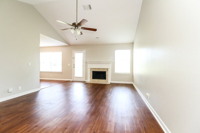 Photo - 7045 S Hampton Blvd