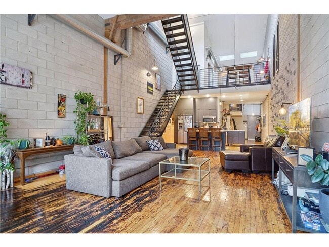 Building Photo - 801 N Washington Ave Unit 308