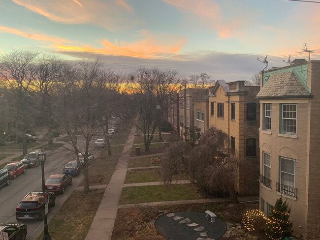 Sunset - 1011 Hull Terrace Unit 1-2