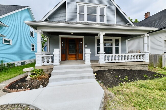 Photo - 852 N Rural St