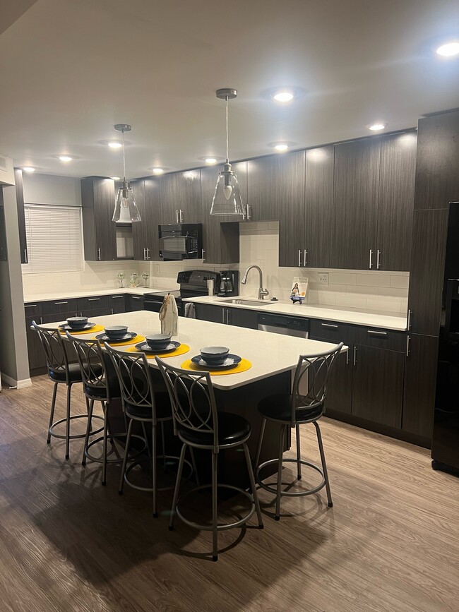 Photo - 144 S Halifax Ave Unit #2