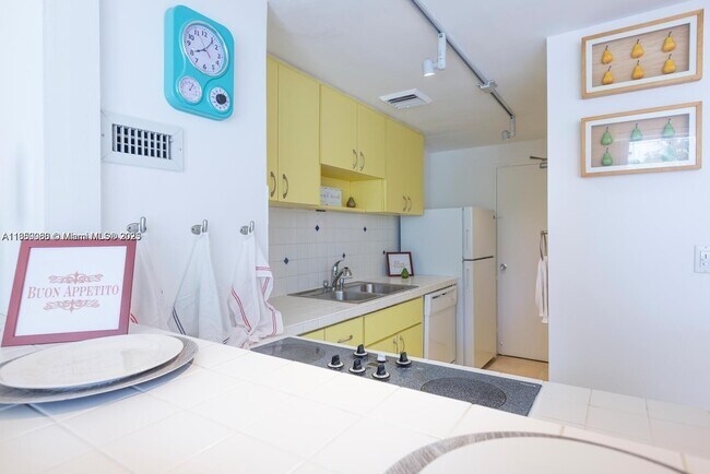 Photo - 880 NE 69th St Unit 1E