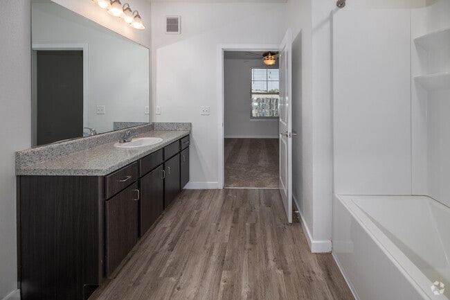 1BR, 1BA - 721SF-Bathroom