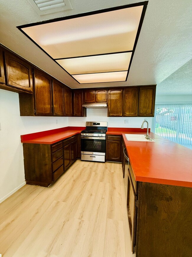 Photo - Bright & Spacious 3BR Home w/High Ceilings...