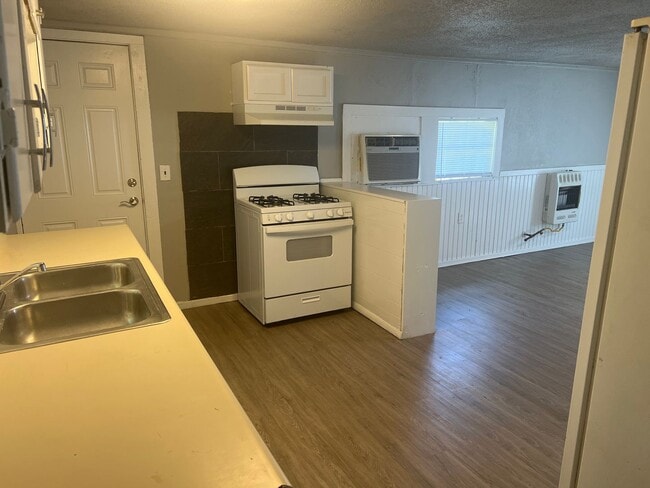 Photo - COZY 1 bedroom 1 bathroom