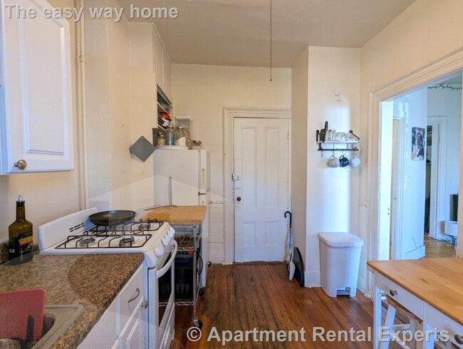 Photo - 8 Evergreen Square