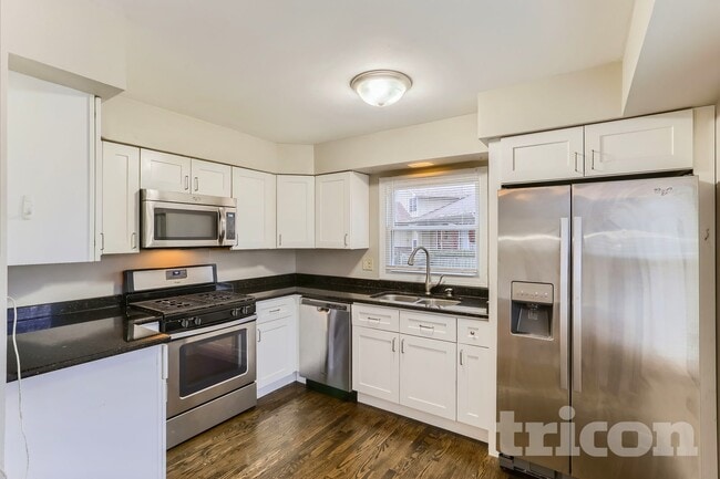 Photo - 155 Ramblewood Ln