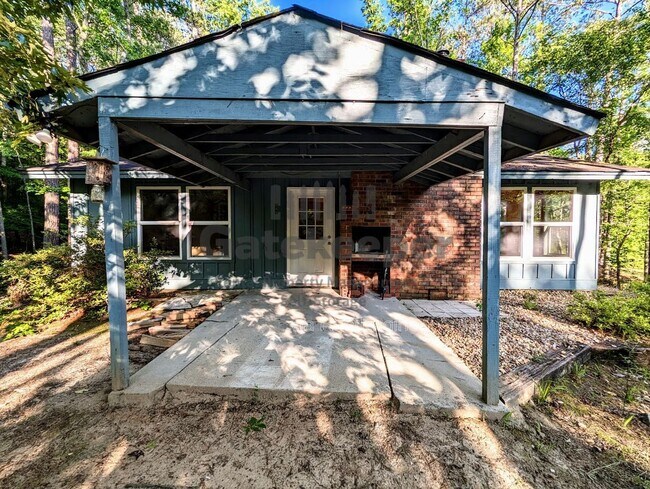 Photo - 1096 Boone Rd