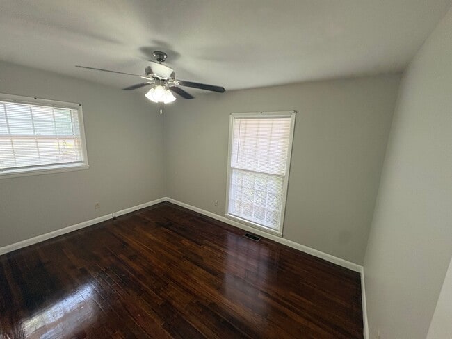 Photo - 104 Herty Dr
