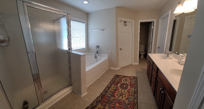 Photo - 2 Dansford Ln