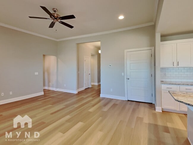 Photo - 5902 SW Teppee Ave