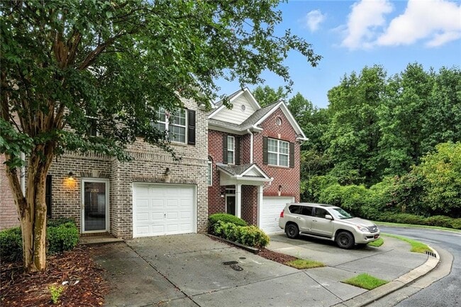 Photo - 2263 Leicester Way SE