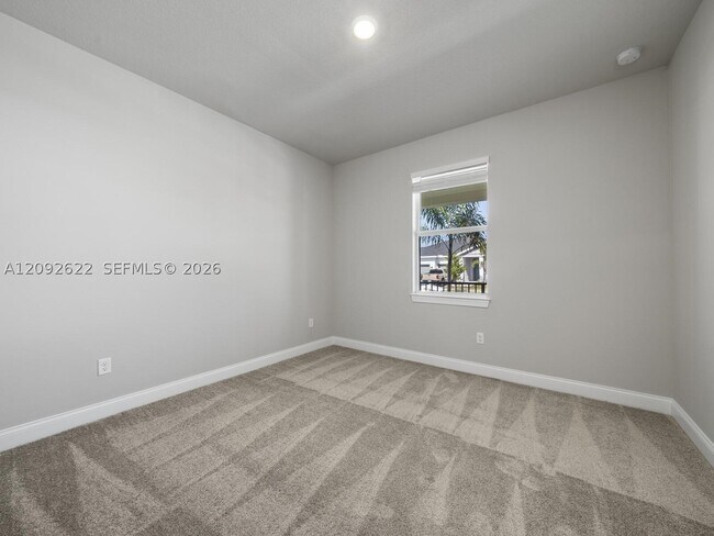 6712 Cloverdale Ave