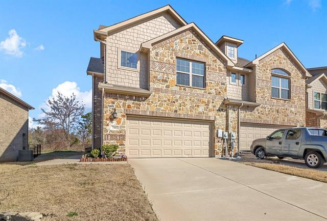 Photo - 708 Amber Dr Townhome
