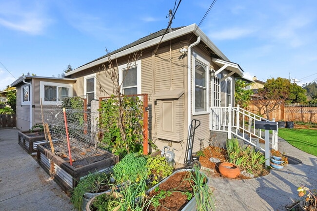 Photo - 603 Poplar Ave