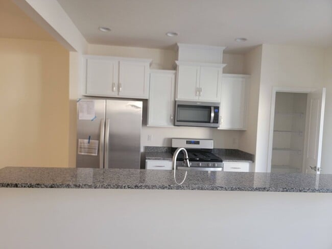 Photo - 2100 Solana Wds Dr