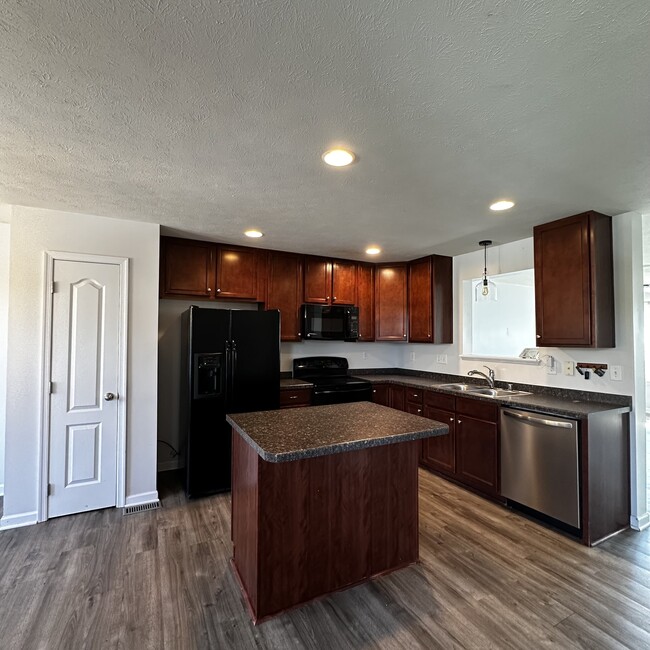 Photo - 172 Birds Eye View Dr