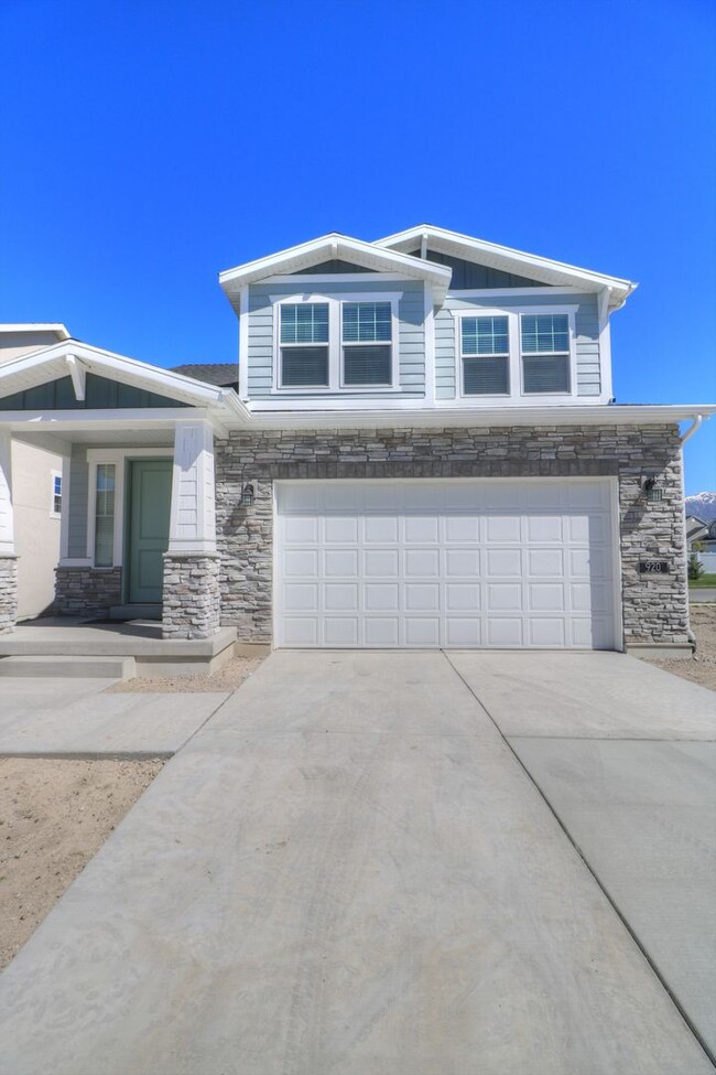 $200 Off First Month Rent! Stunning Lehi Home - $200 Off First Month Rent! Stunning Lehi Home