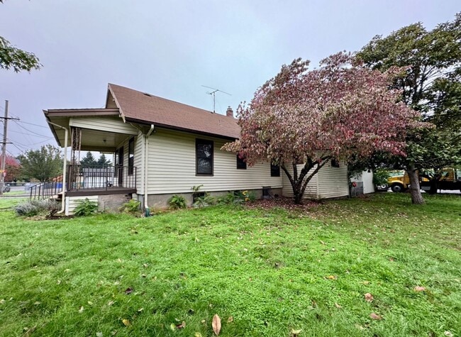 Photo - Vintage Living In Montavilla~ Front Porch~ Unfinished Basement~ Large Fully Fenced Yard