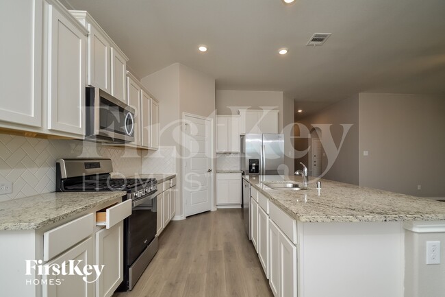 4217 Agatha Ln