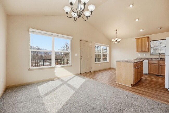 Photo - 944 E Moreno Ave