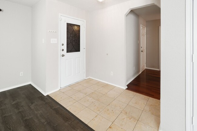 Photo - 5 Bedroom/3 Bath Retama Springs Subdivision