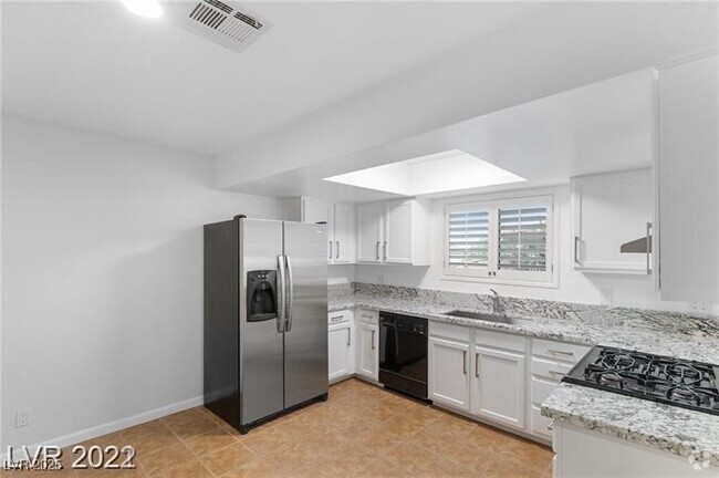 Building Photo - 6733 W Charleston Blvd Unit 3 Rental