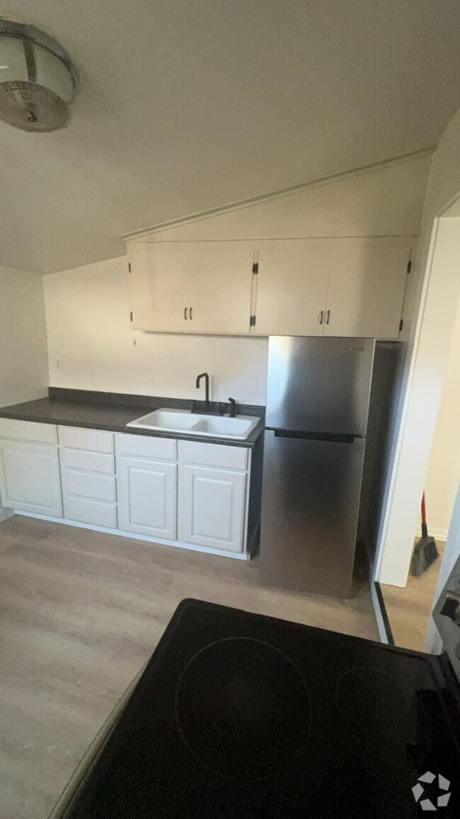 Building Photo - 348 S Lee Ave Unit 348 Rental