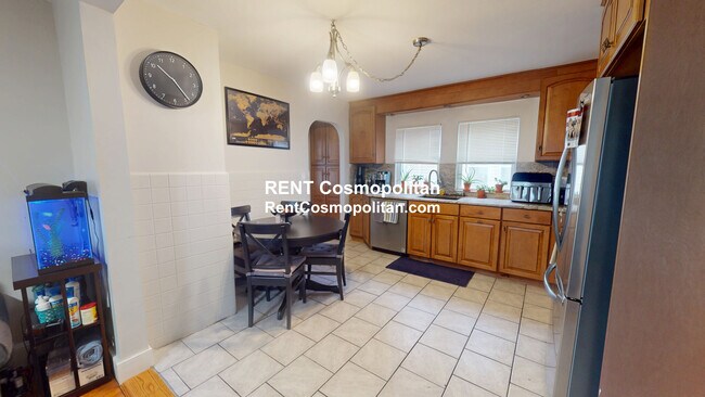 Building Photo - 35 Willis Ave Unit 1