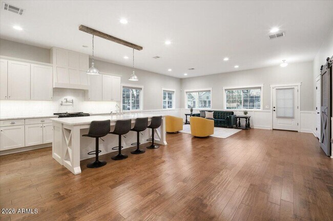 Photo - 4311 E Earll Dr