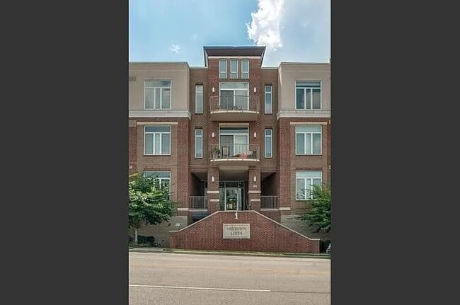 Building Photo - 205 31st Ave N Unit 205
