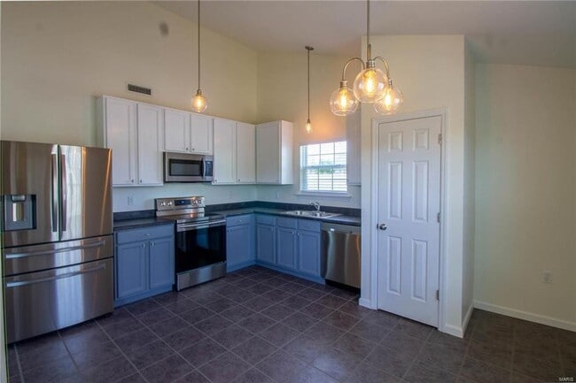 Photo - Beautiful 2 bedroom 2 bathroom condo in St. Peters