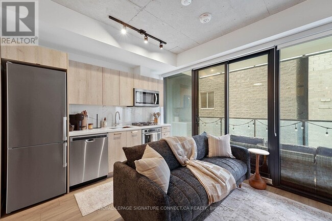Photo - 458 Richmond St W Unit 308