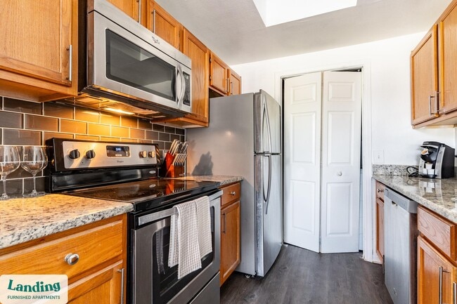 Photo - 1000 Henderson St Unit 242