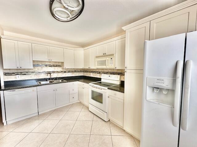 Photo - 4001 Hythe A