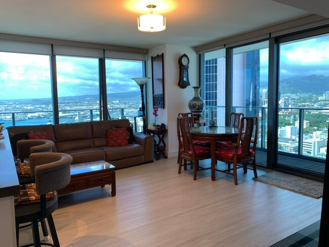 Fully Furnished 3 BR/2 BA/1 Parking on Hig... - Fully Furnished 3 BR/2 BA/1 Parking on Hig... Casa