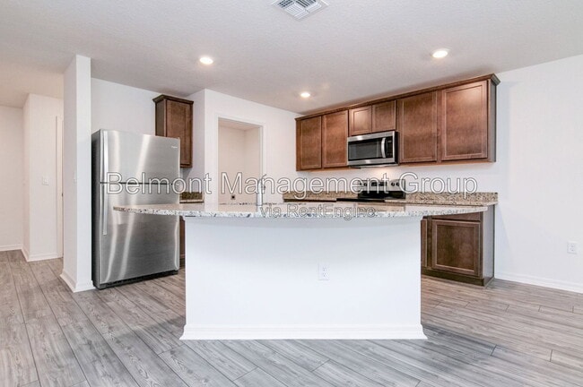 Photo - 1589 Wynford Cir
