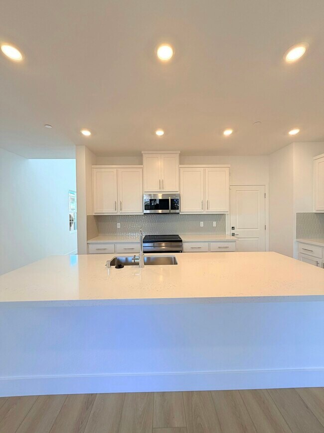 Photo - 397 N Paso Robles Dr