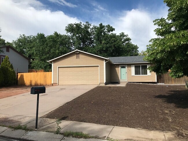Photo - 2115 Grafton Dr