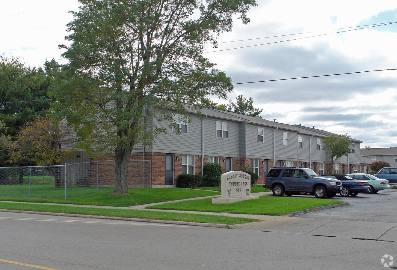 Hoover Station - Hoover Station Apartments