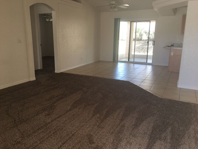 Photo - OCCUPIED _ Unfurnished Long term