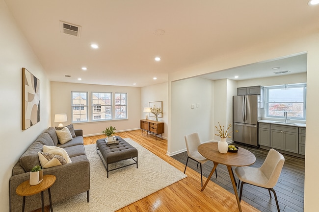 Photo - 156 Ridgewood Ave