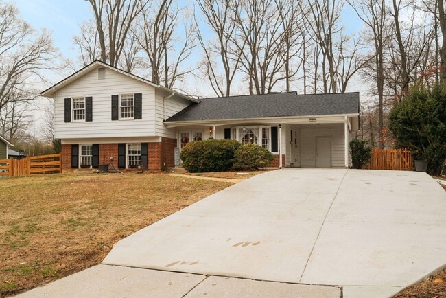 Photo - 8722 Falkstone Ln