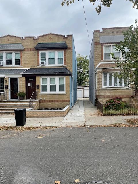 Building Photo - 60-78-6060 60th Ave Unit 1