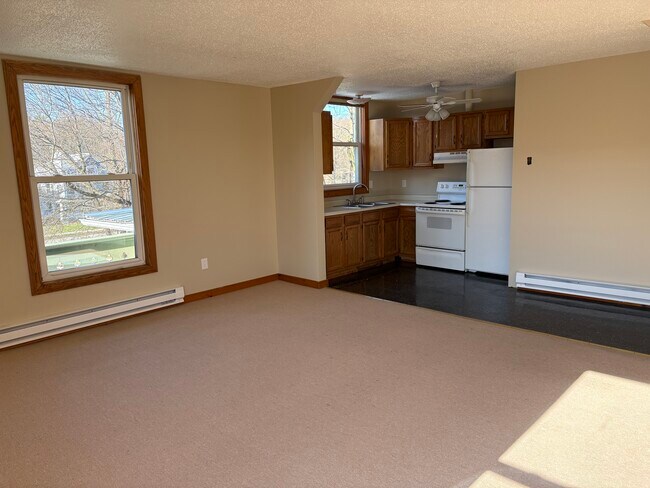 Building Photo - 220 Liberty St Unit 302