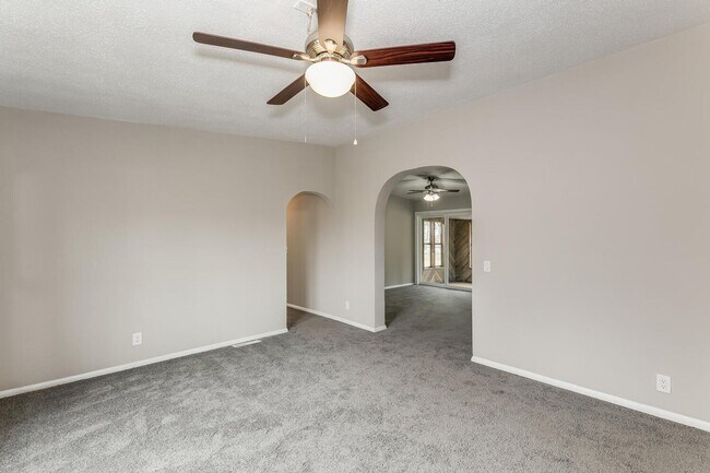 Photo - Beautiful Home In Kingman Available For Rent On Nearly 1 acre!