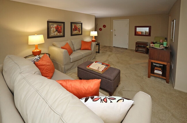 Water'sEdge-Modelo 2024-Sala de estar - Water's Edge