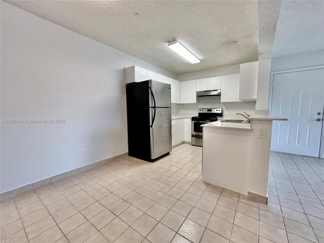 Photo - 301 Palm Way Unit 104